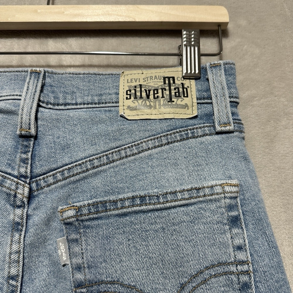 Levi's Silver Tab Mom Jeans Women's High Waist Tapered 90's Distressed Pockets - Picture 4 of 10